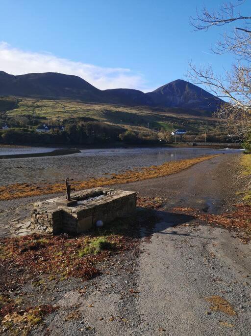 Modern Apartment At Croagh Patrick Westport Exterior photo